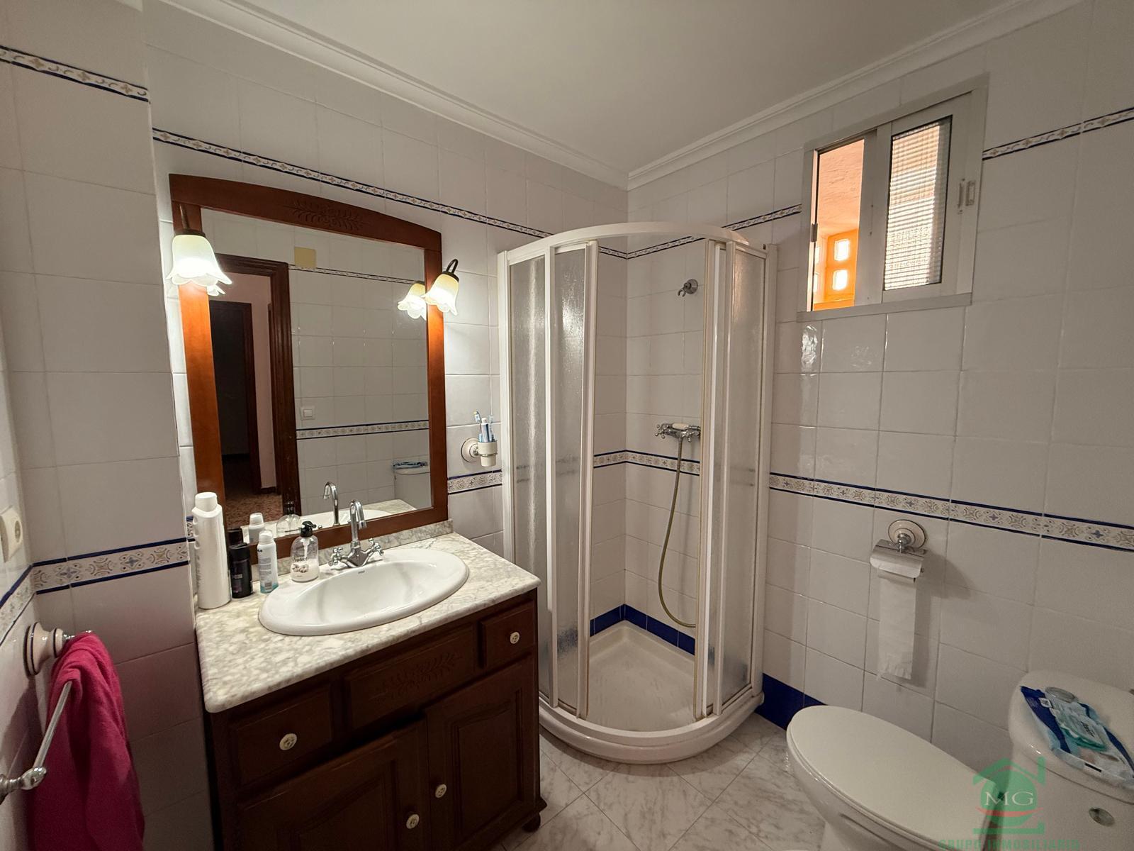 Venta de piso en Los Barrios