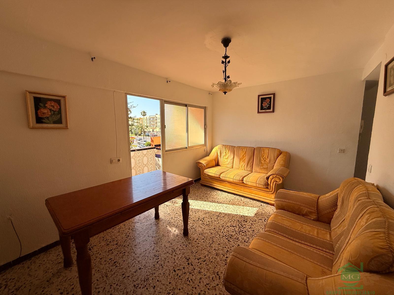 Venta de piso en Los Barrios