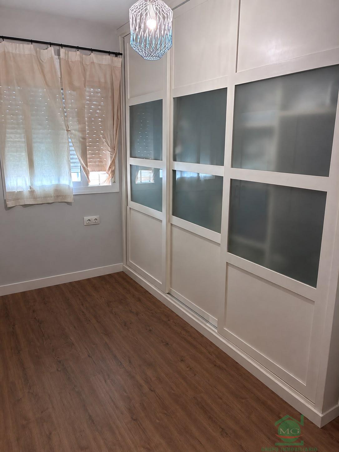 Venta de piso en Los Barrios