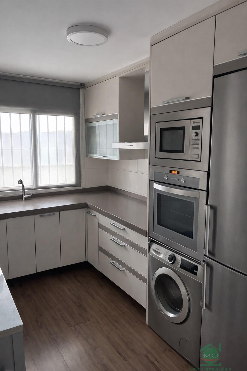 Venta de piso en Los Barrios
