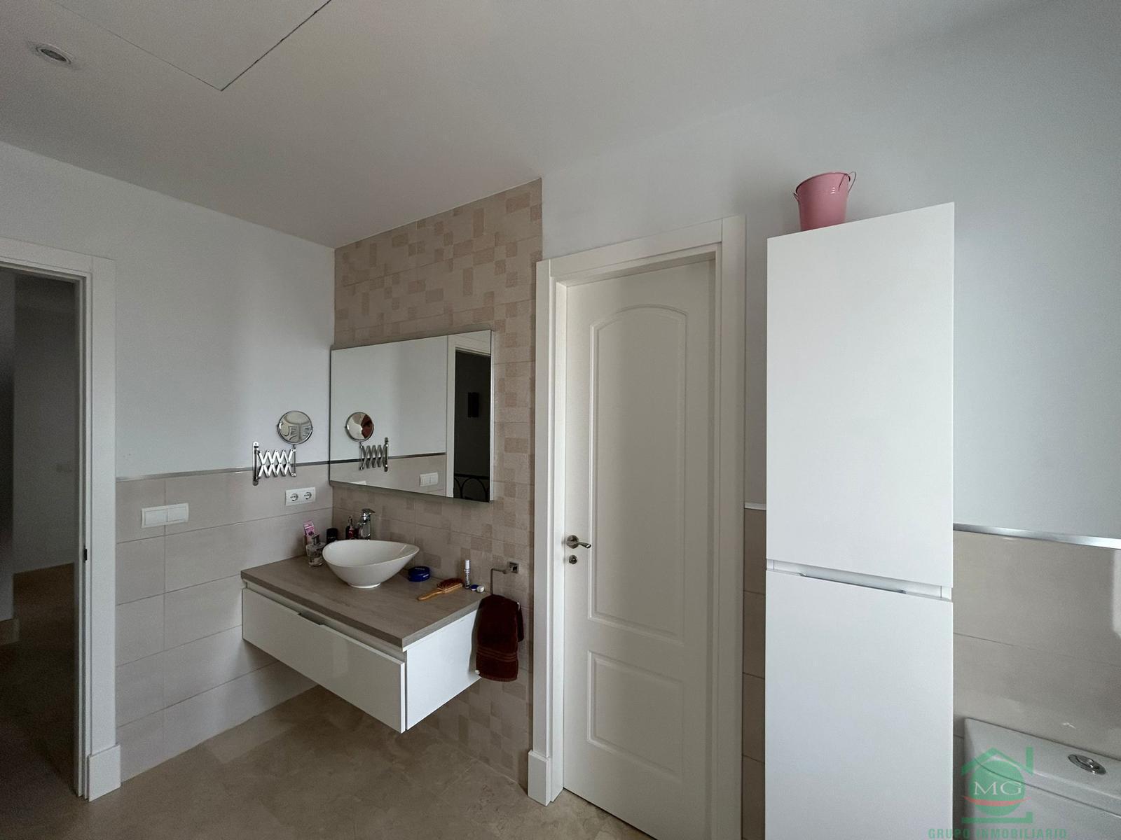 Venta de casa en Casares