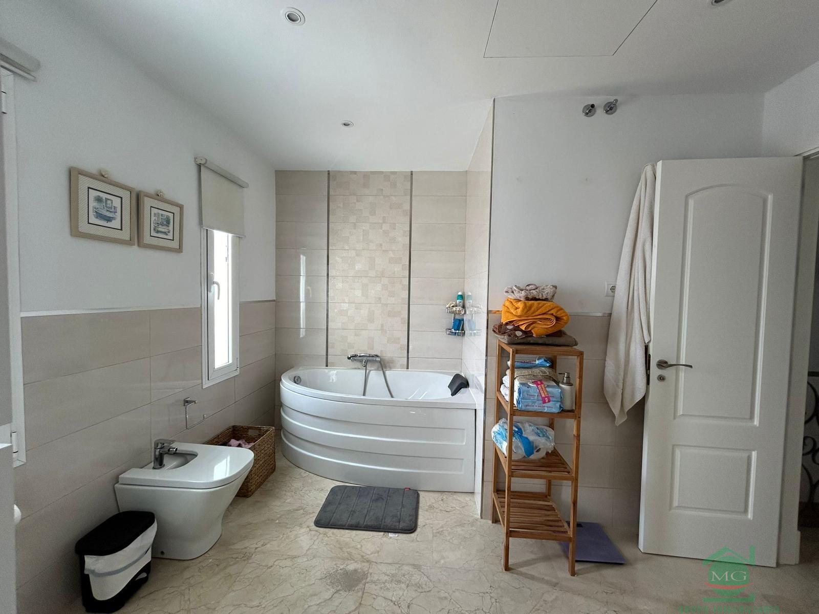 Venta de casa en Casares