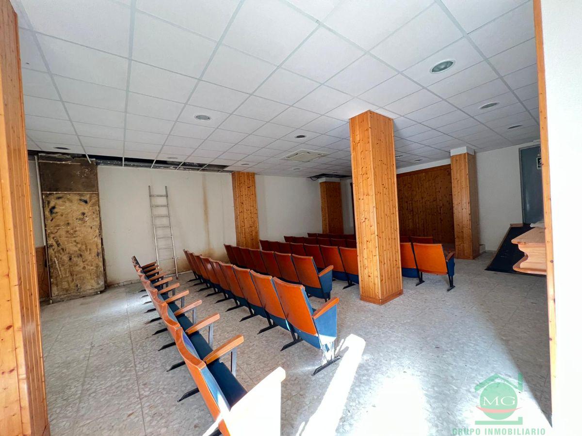For sale of commercial in San Roque