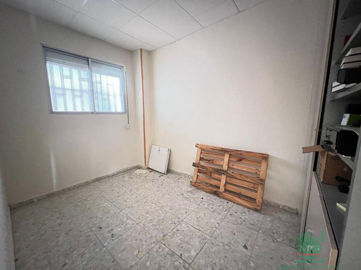 For sale of commercial in San Roque