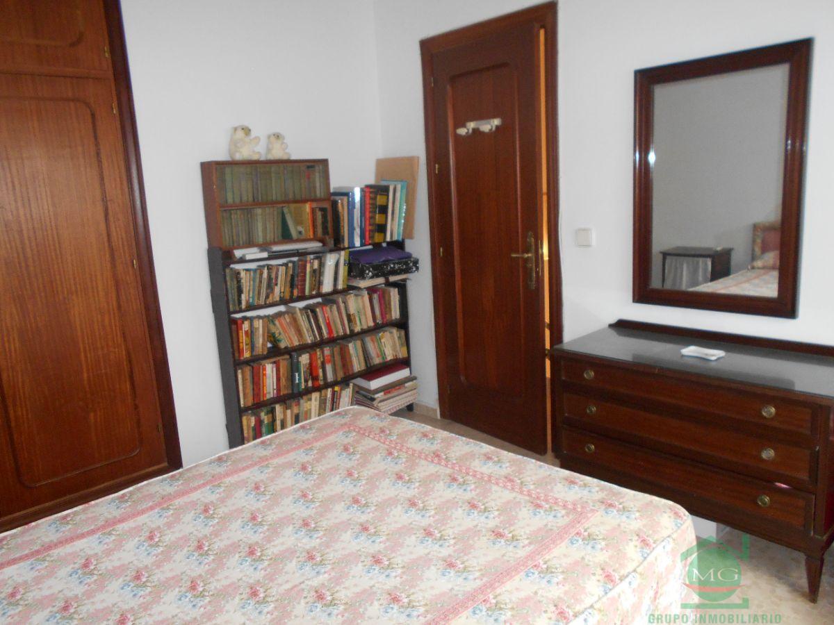 For sale of duplex in San Roque