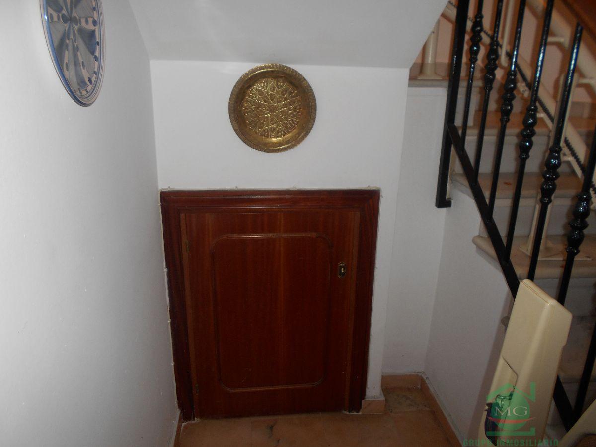For sale of duplex in San Roque