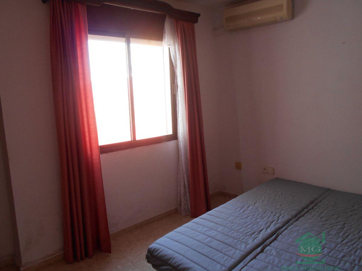 For sale of duplex in San Roque