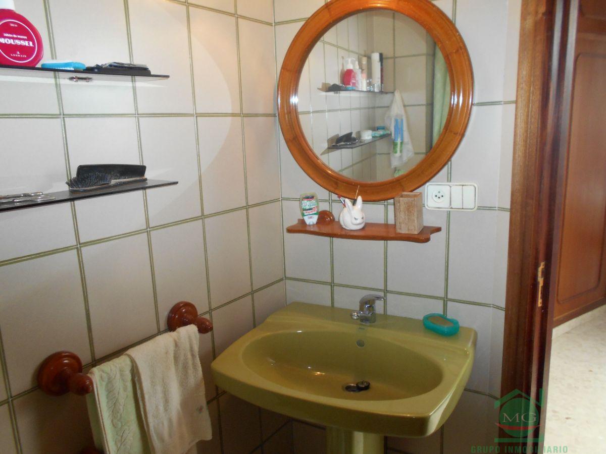 For sale of duplex in San Roque