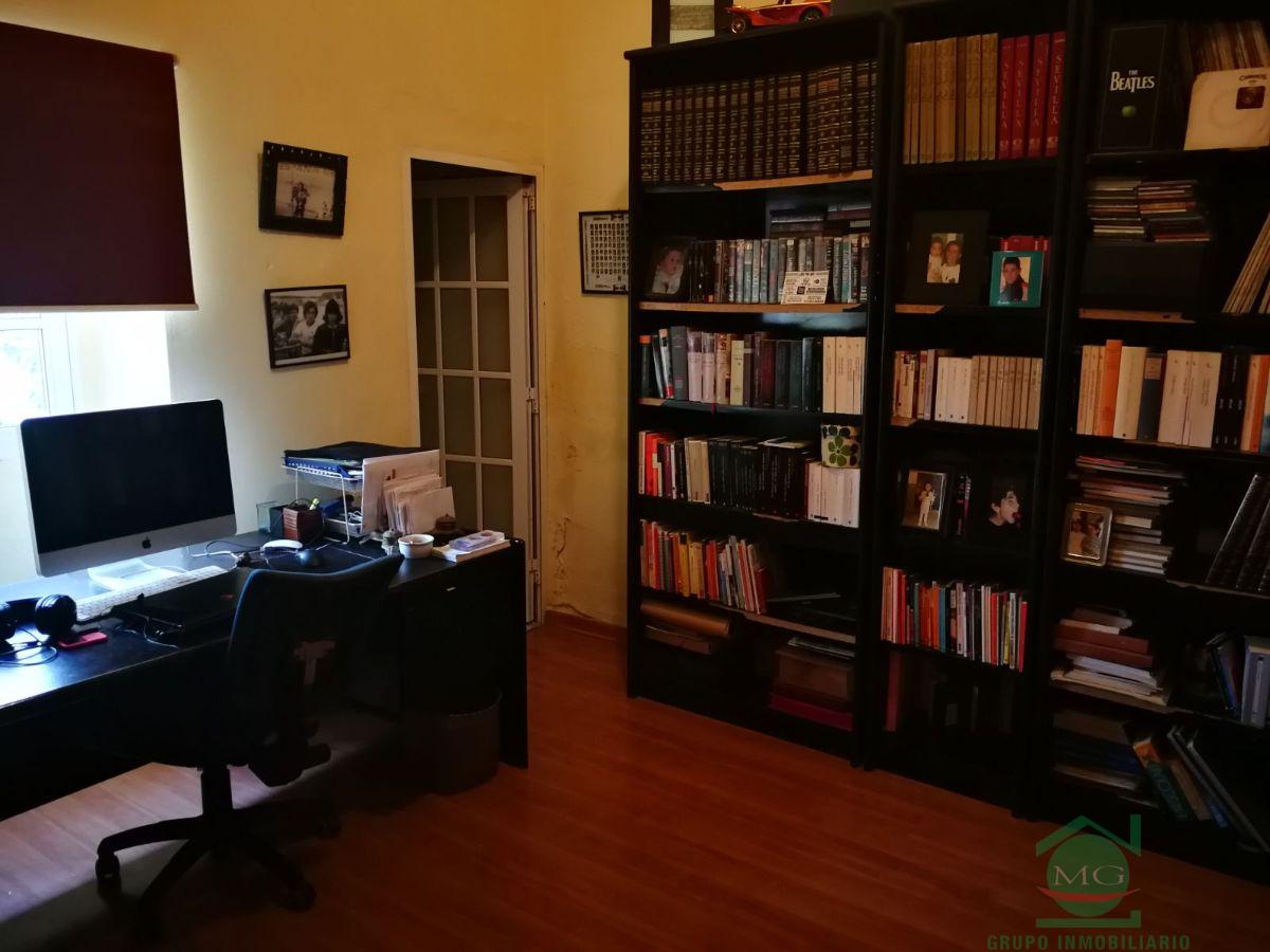For sale of house in San Roque