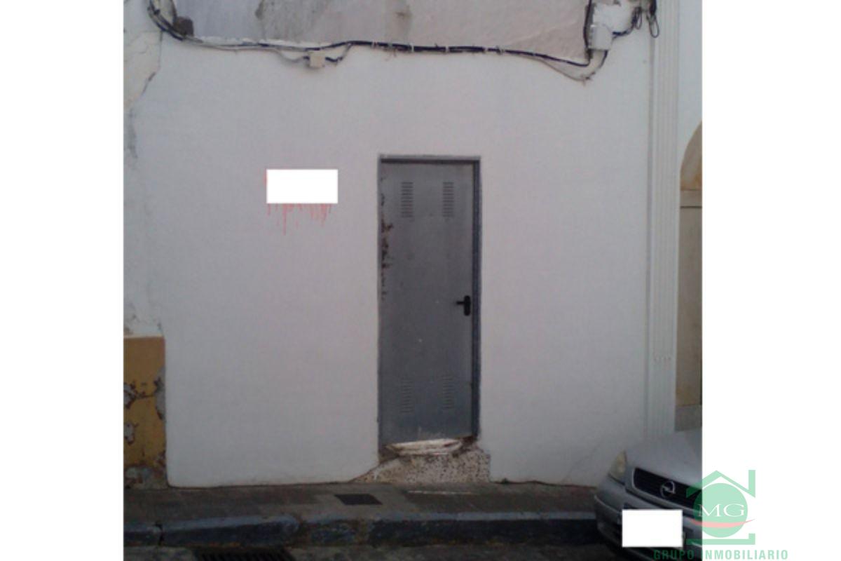 For sale of land in San Roque