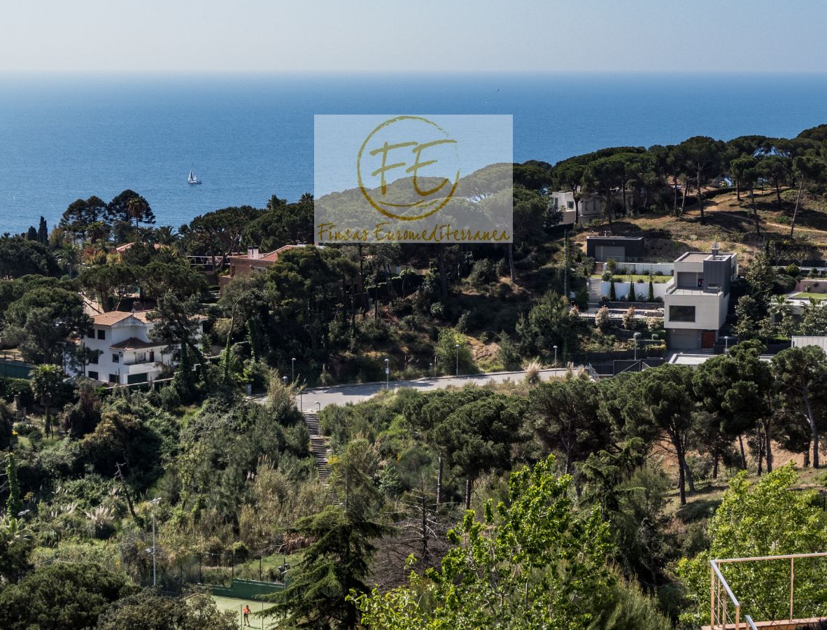Köp av marken i Blanes
