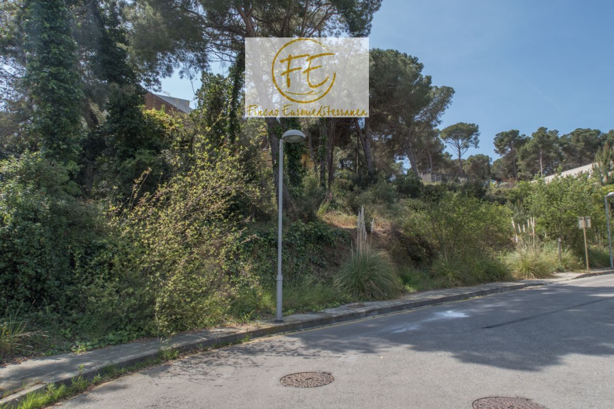 Köp av marken i Blanes