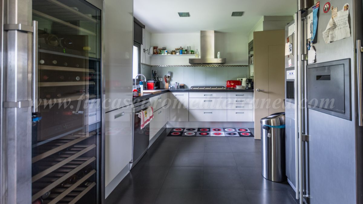 For sale of house in Cabrera de Mar