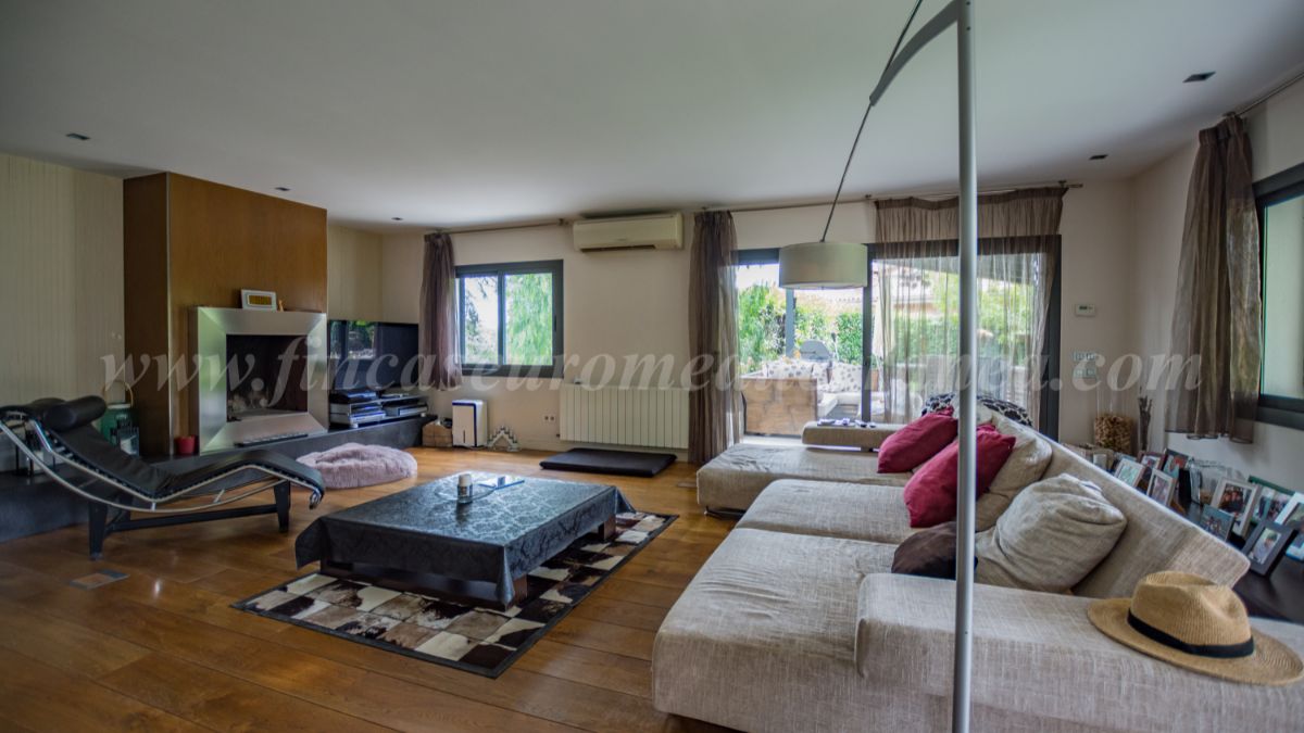 For sale of house in Cabrera de Mar