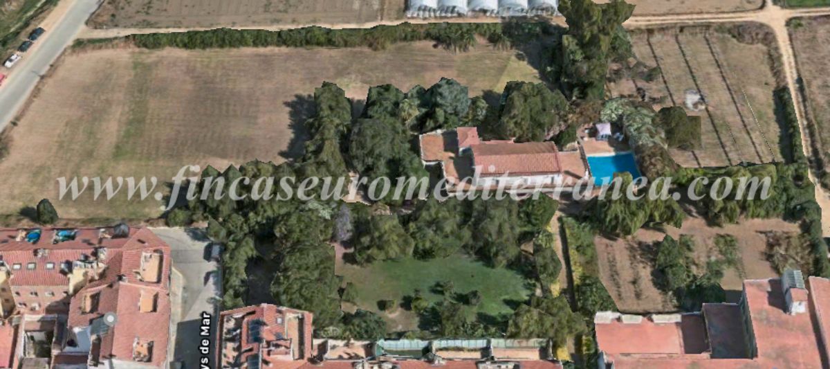 Venta de villa en Pineda de Mar