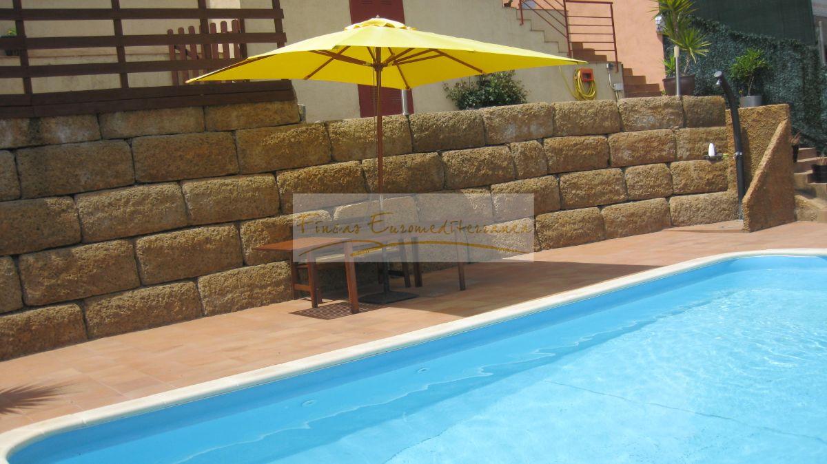 For sale of house in Santa Susanna