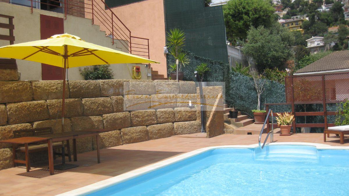 For sale of house in Santa Susanna