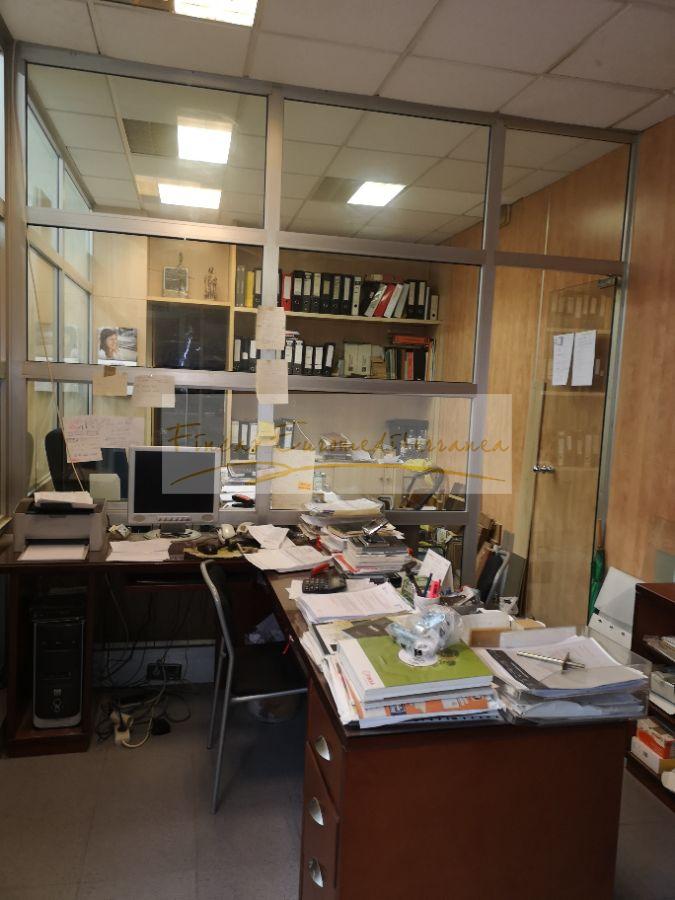 Venda de local a l Hospitalet de Llobregat