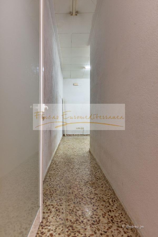 For sale of office in Blanes