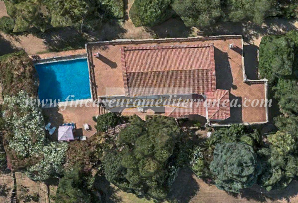 For sale of villa in Pineda de Mar