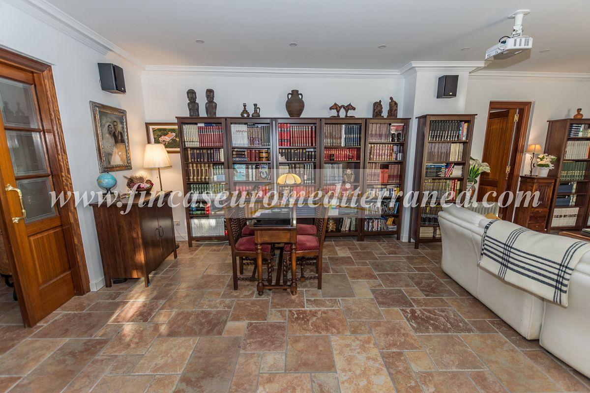 For sale of villa in Pineda de Mar
