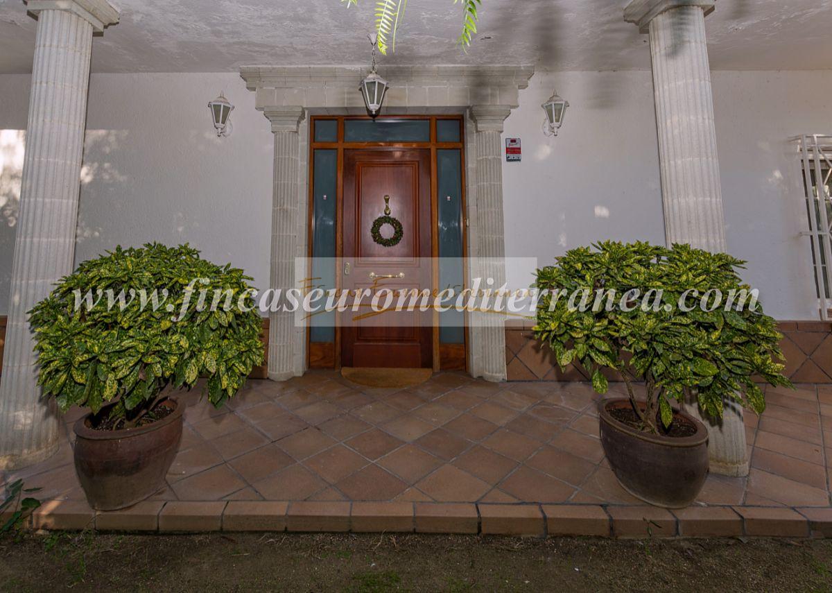 For sale of villa in Pineda de Mar
