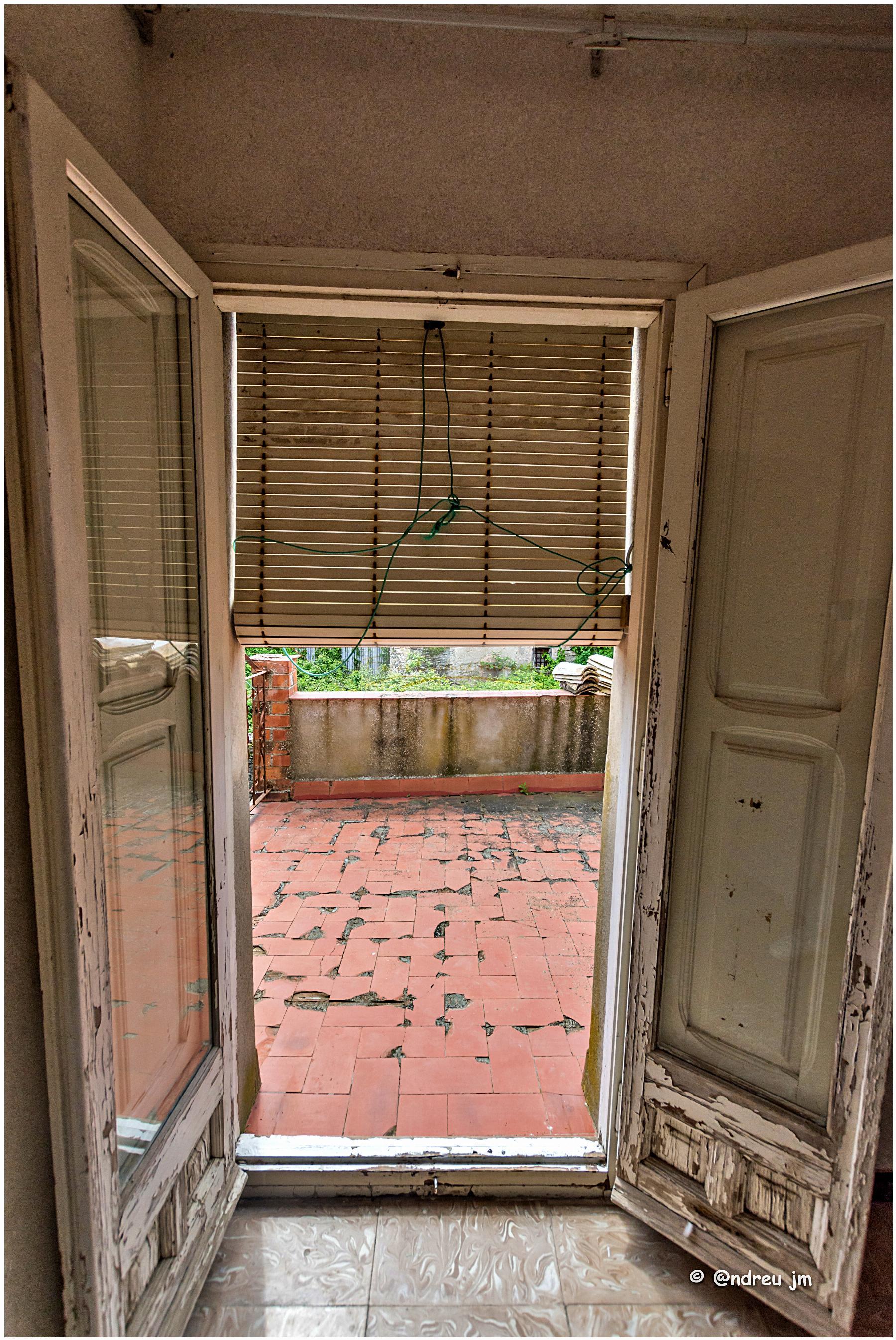 For sale of house in Montmaneu