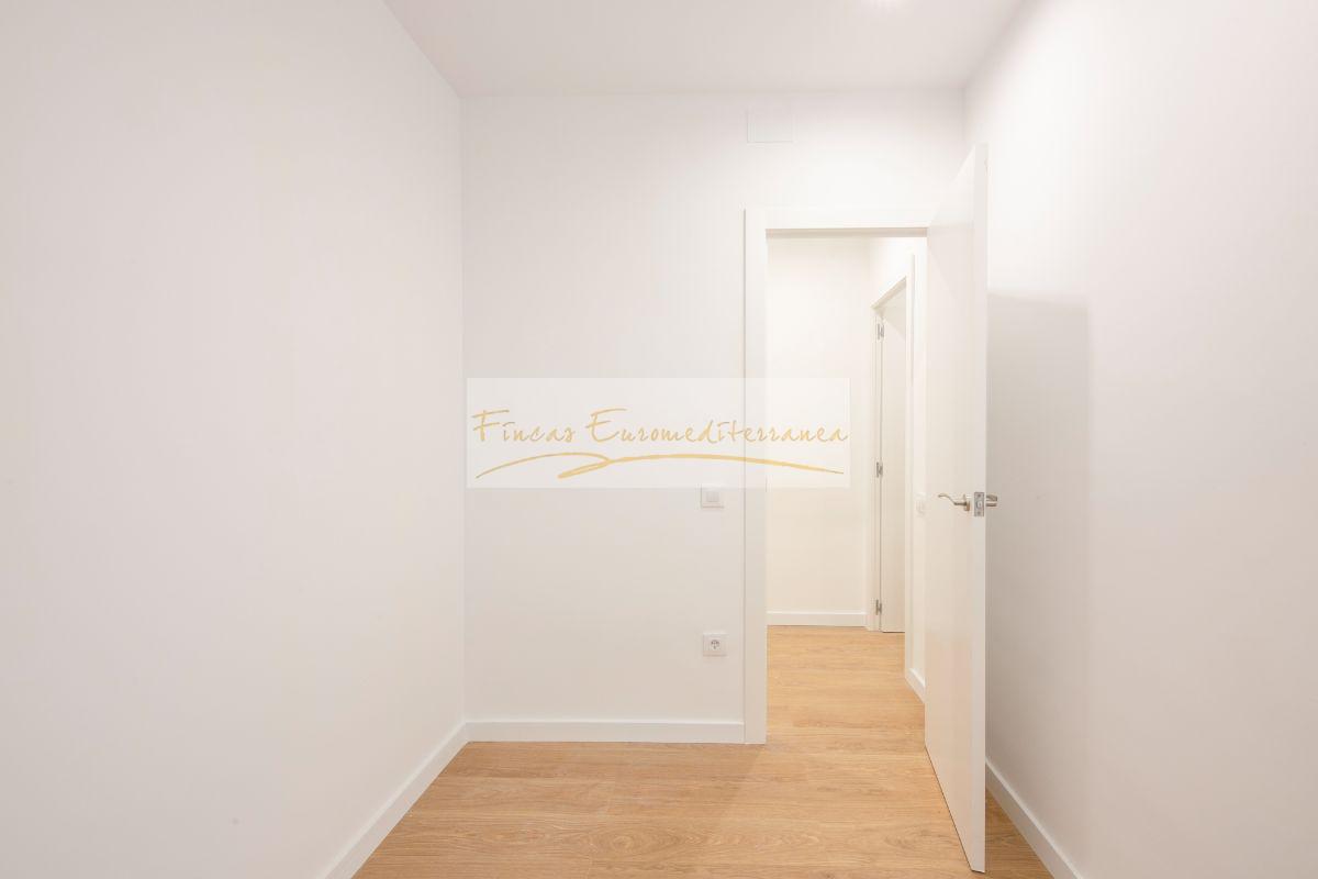 For sale of flat in Barcelona