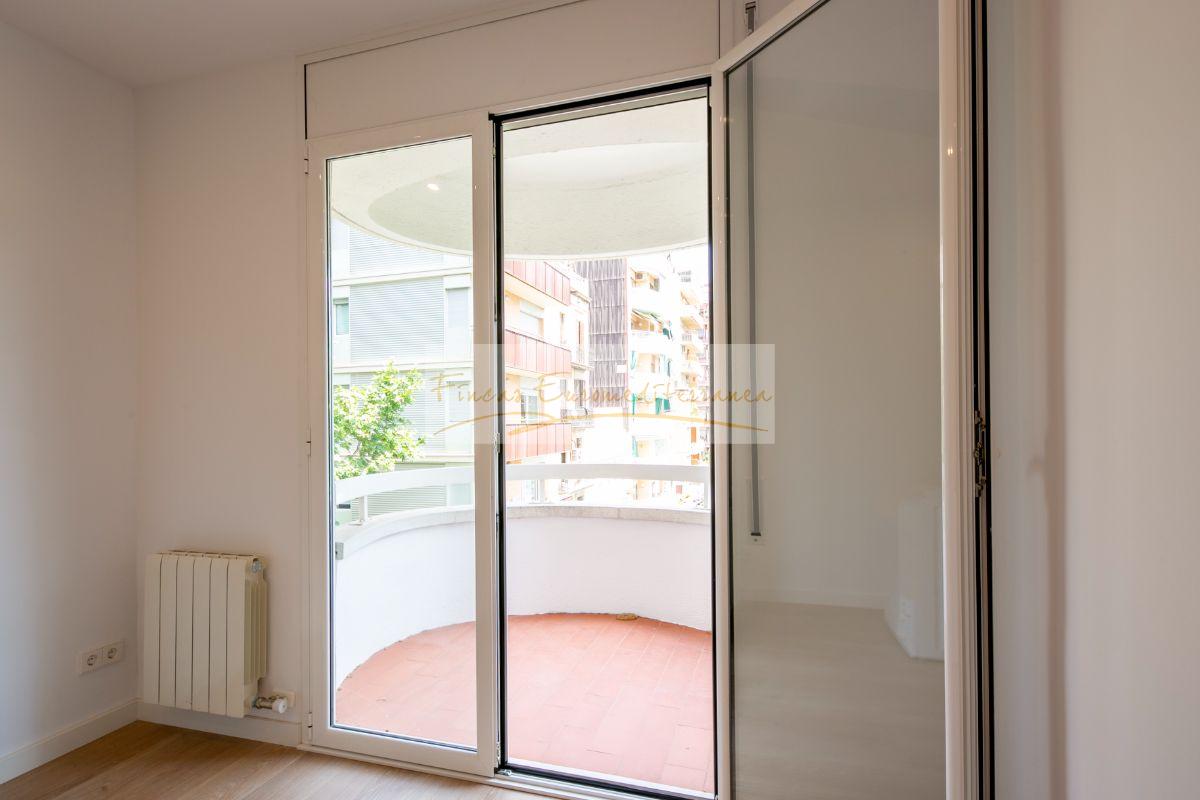 For sale of flat in Barcelona