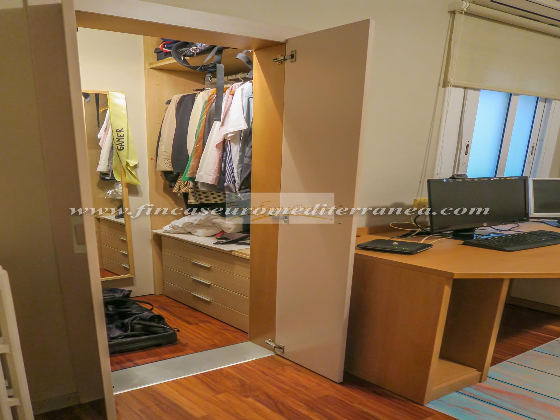 For sale of apartment in Barcelona