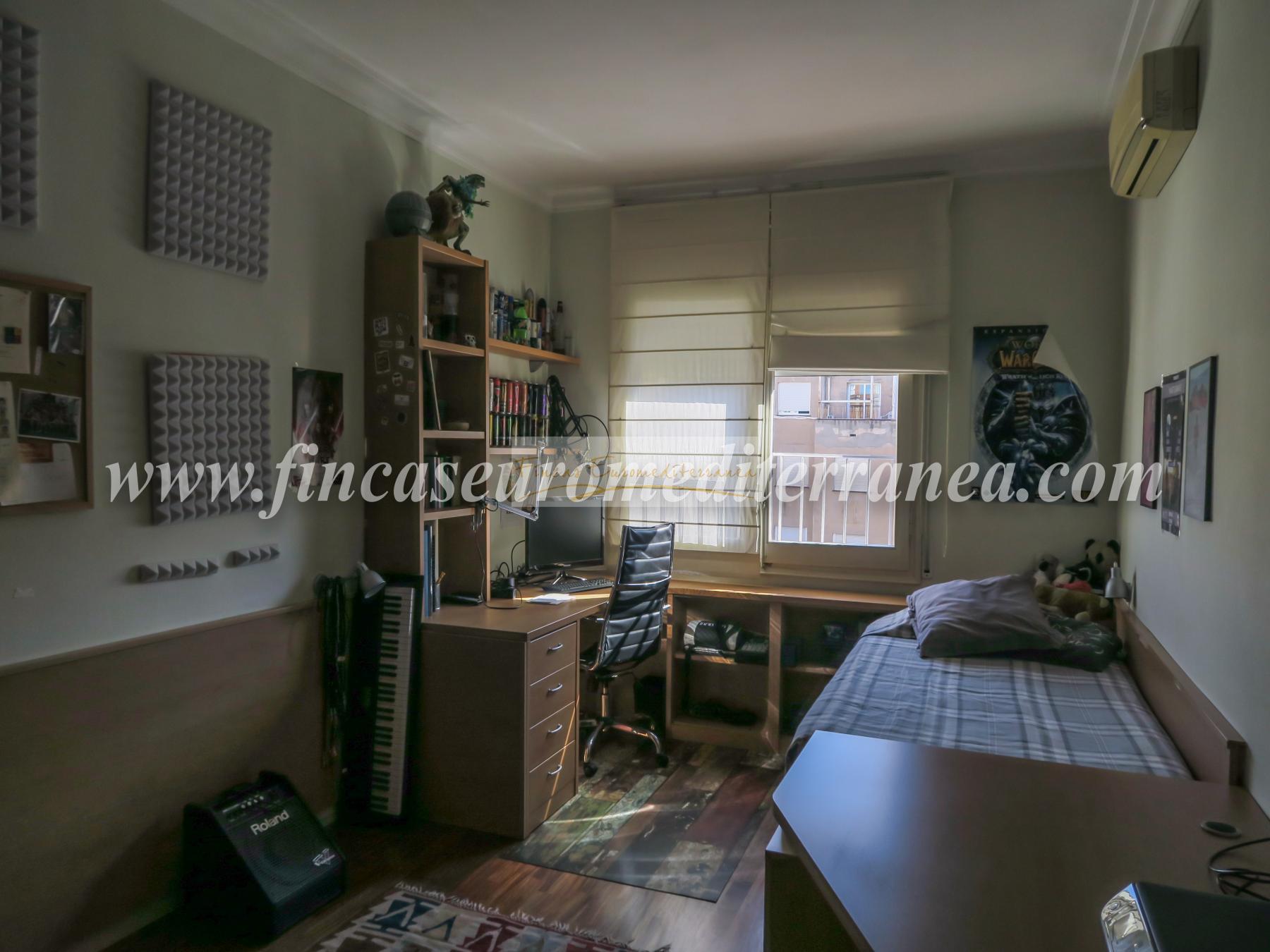 For sale of apartment in Barcelona