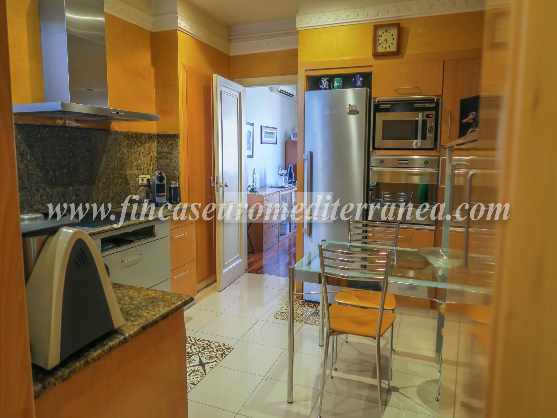 For sale of apartment in Barcelona