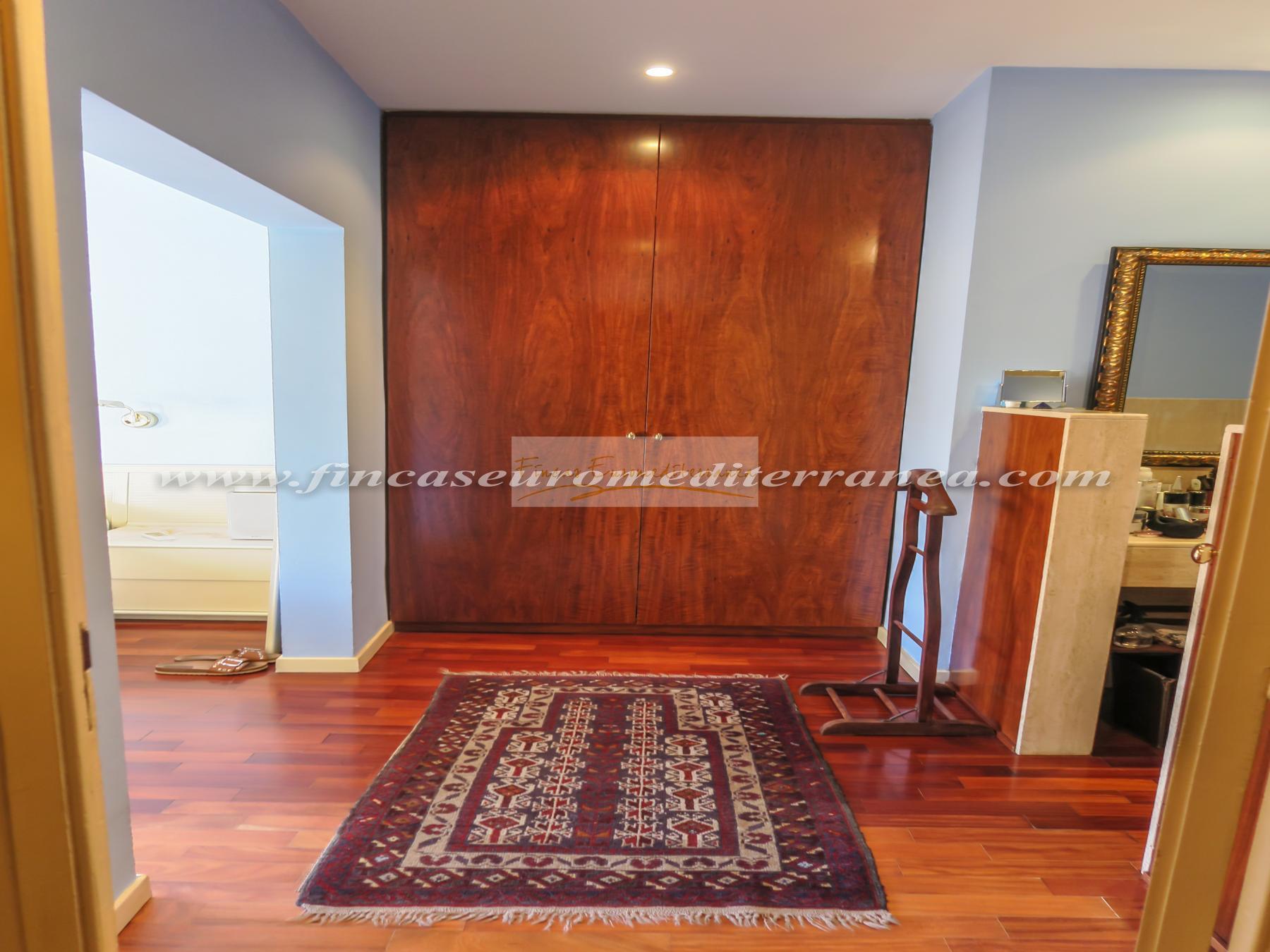 For sale of apartment in Barcelona