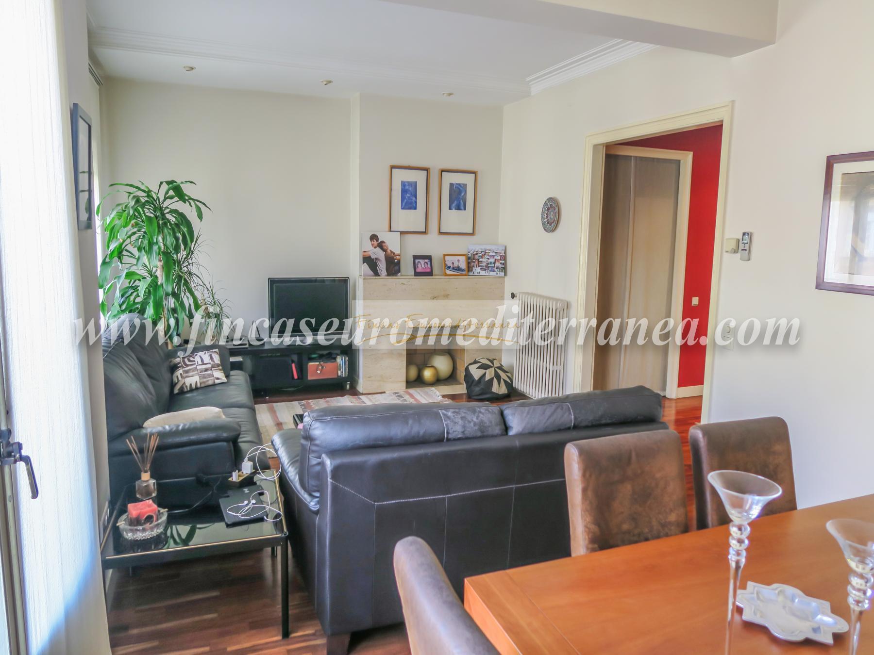 For sale of apartment in Barcelona
