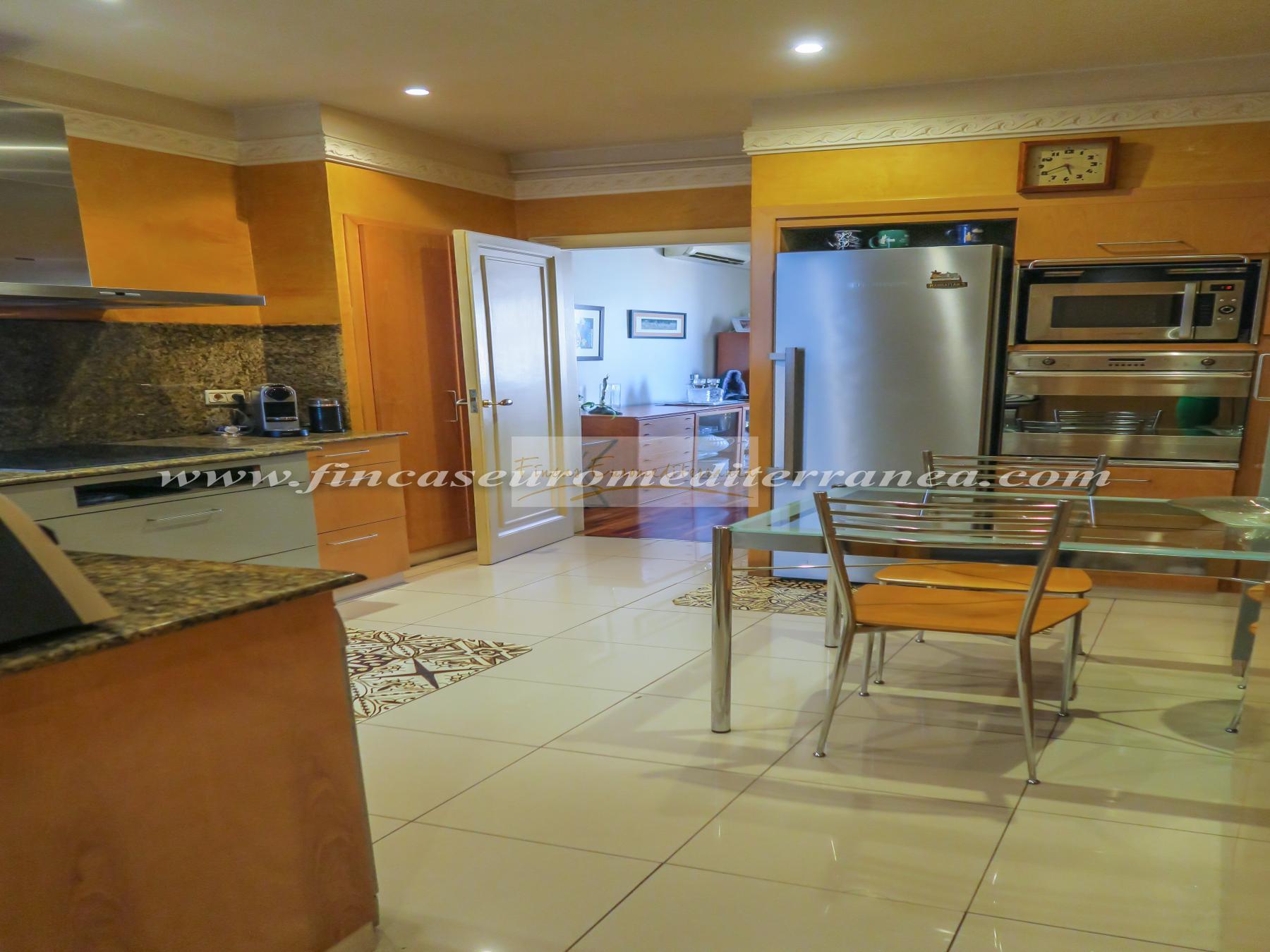 For sale of apartment in Barcelona
