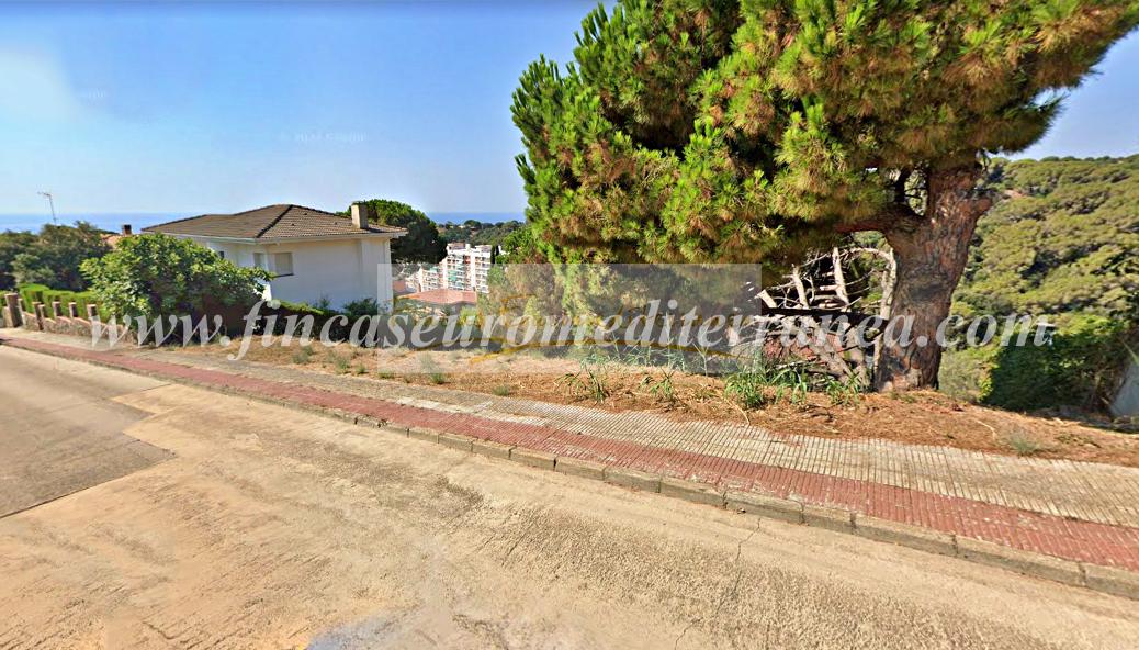 For sale of land in Calella