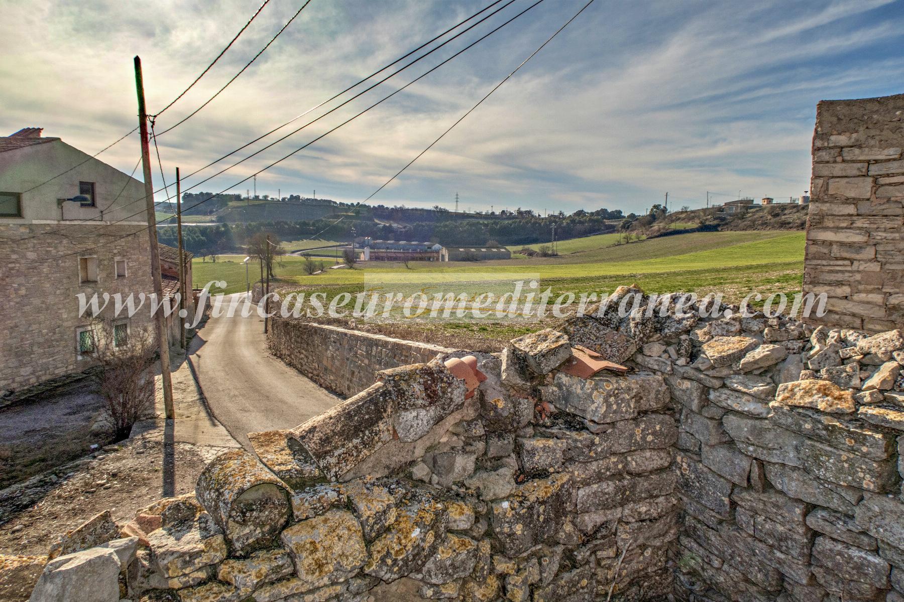 For sale of house in Montmaneu