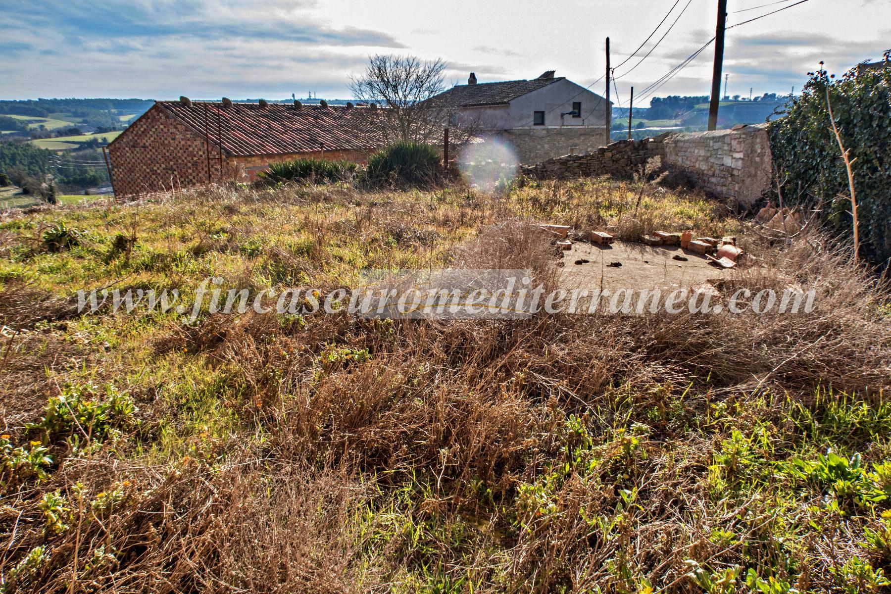 Venda de casa a Montmaneu