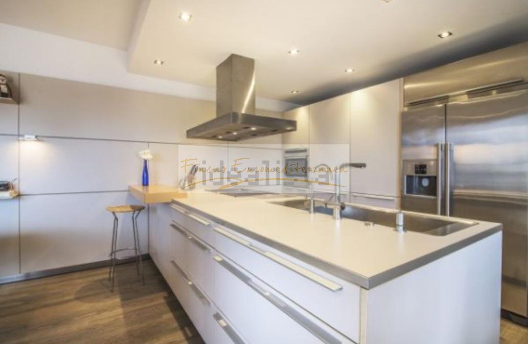 For sale of chalet in Blanes