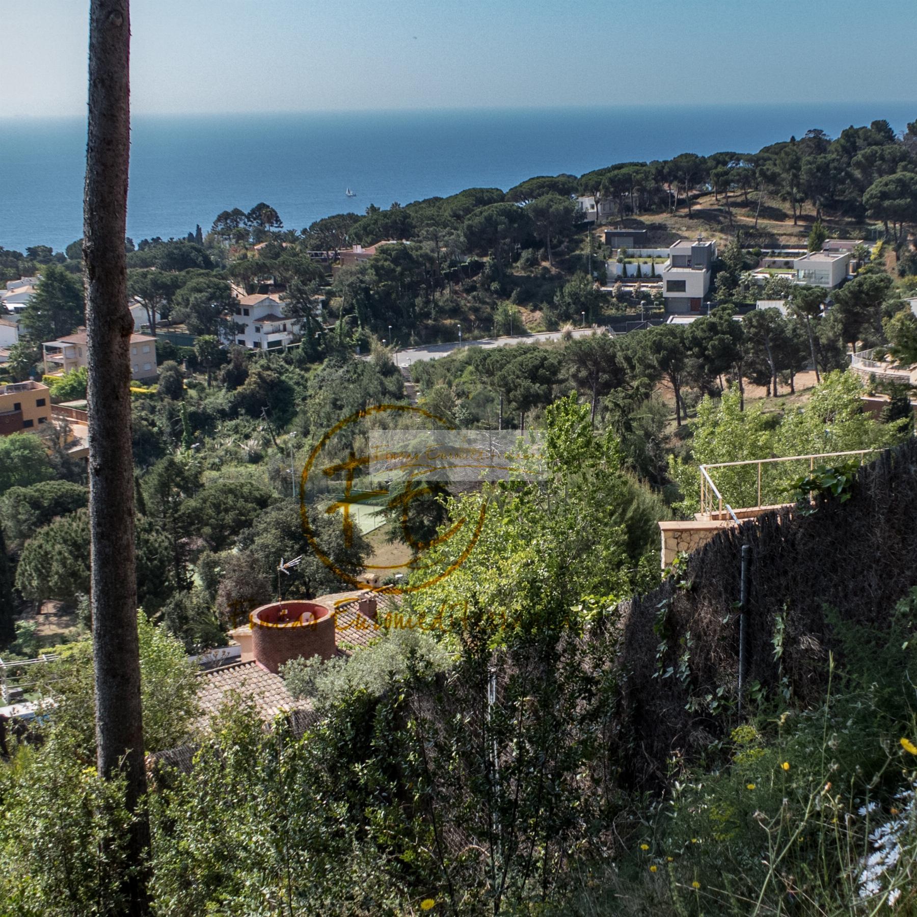For sale of chalet in Blanes