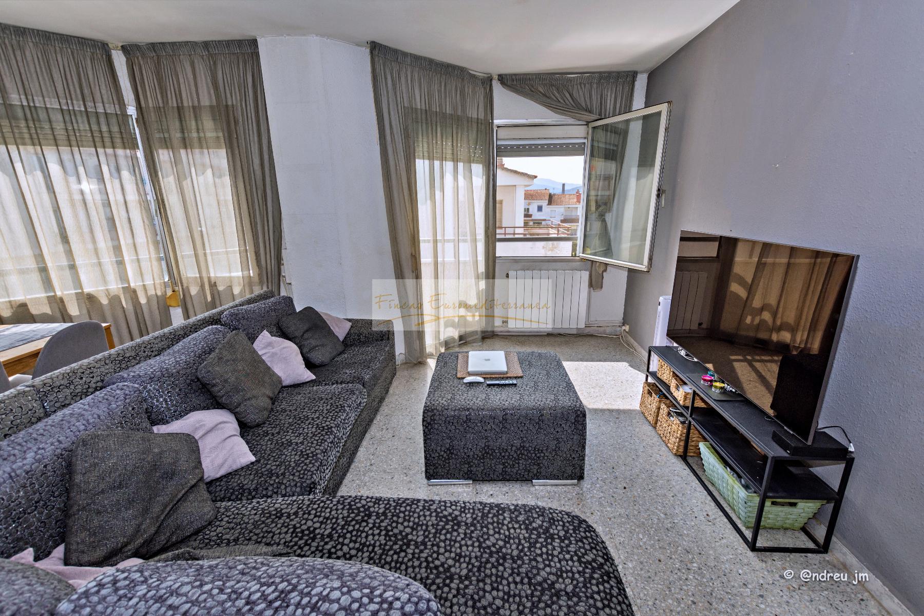 For sale of apartment in Blanes