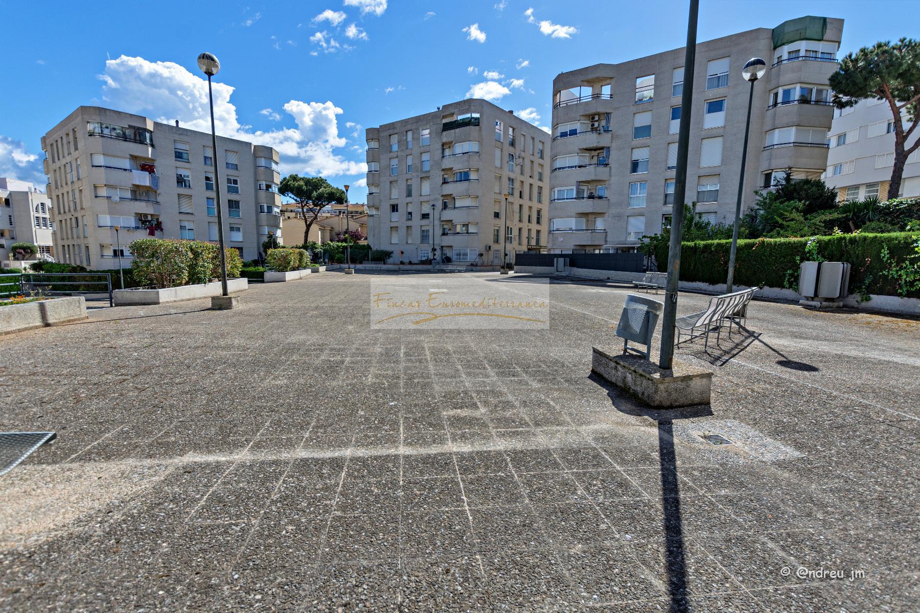For sale of apartment in Blanes