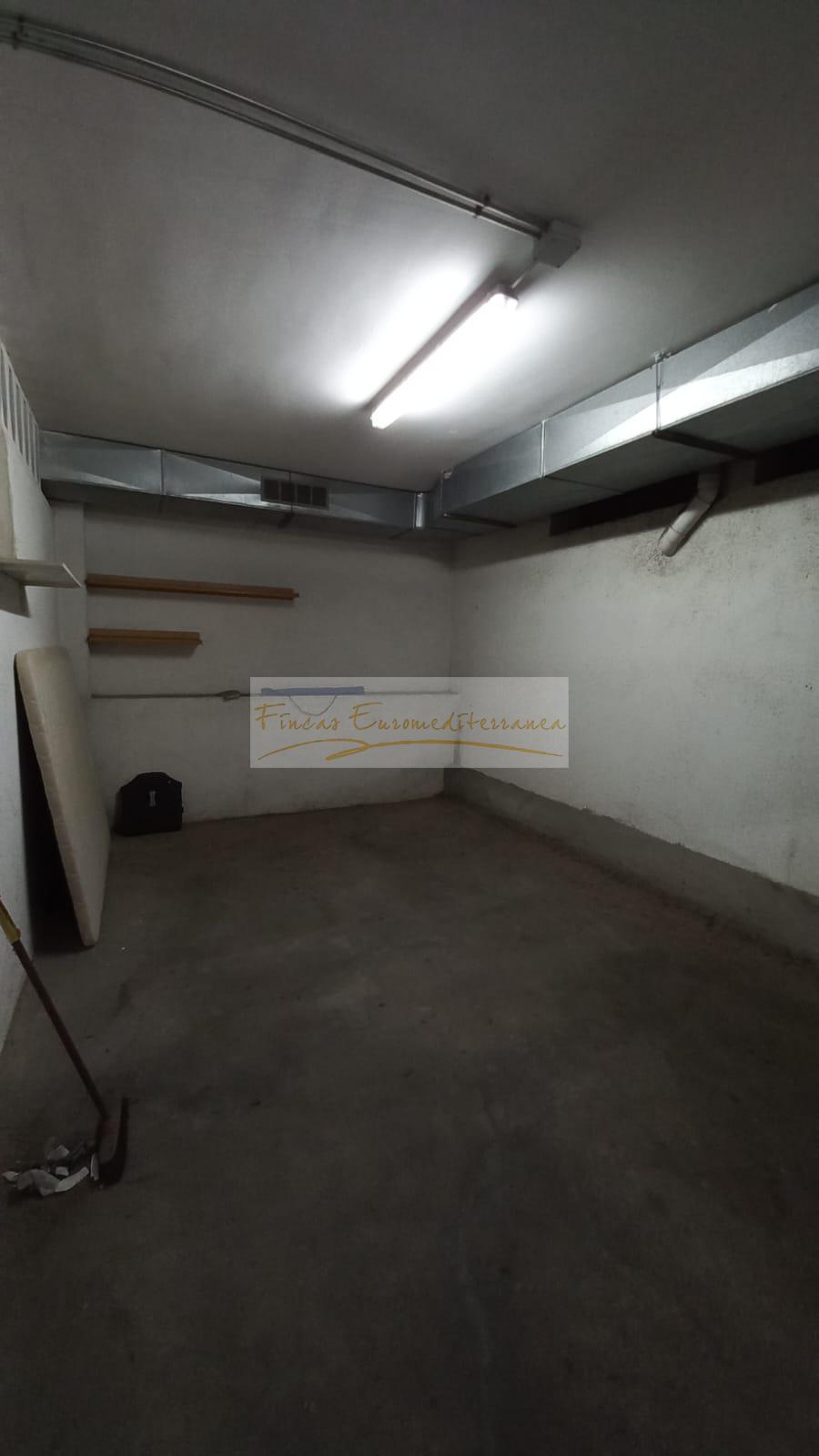 For sale of garage in Blanes