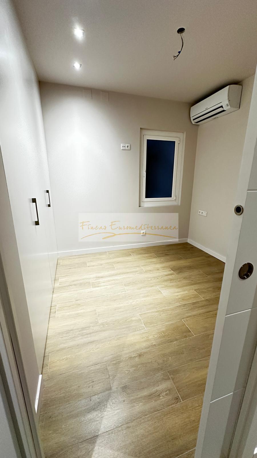 For sale of apartment in Barcelona