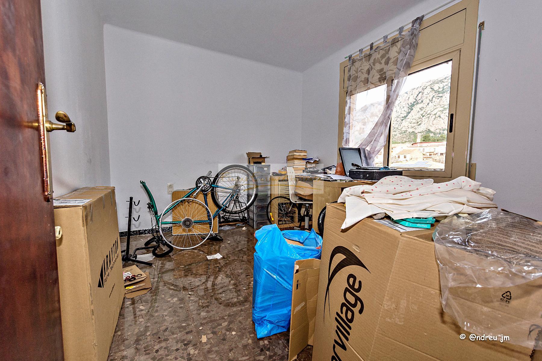 For sale of apartment in Collbató
