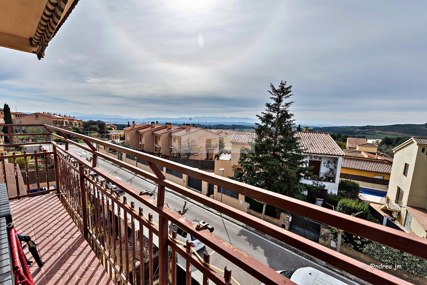 For sale of apartment in Collbató