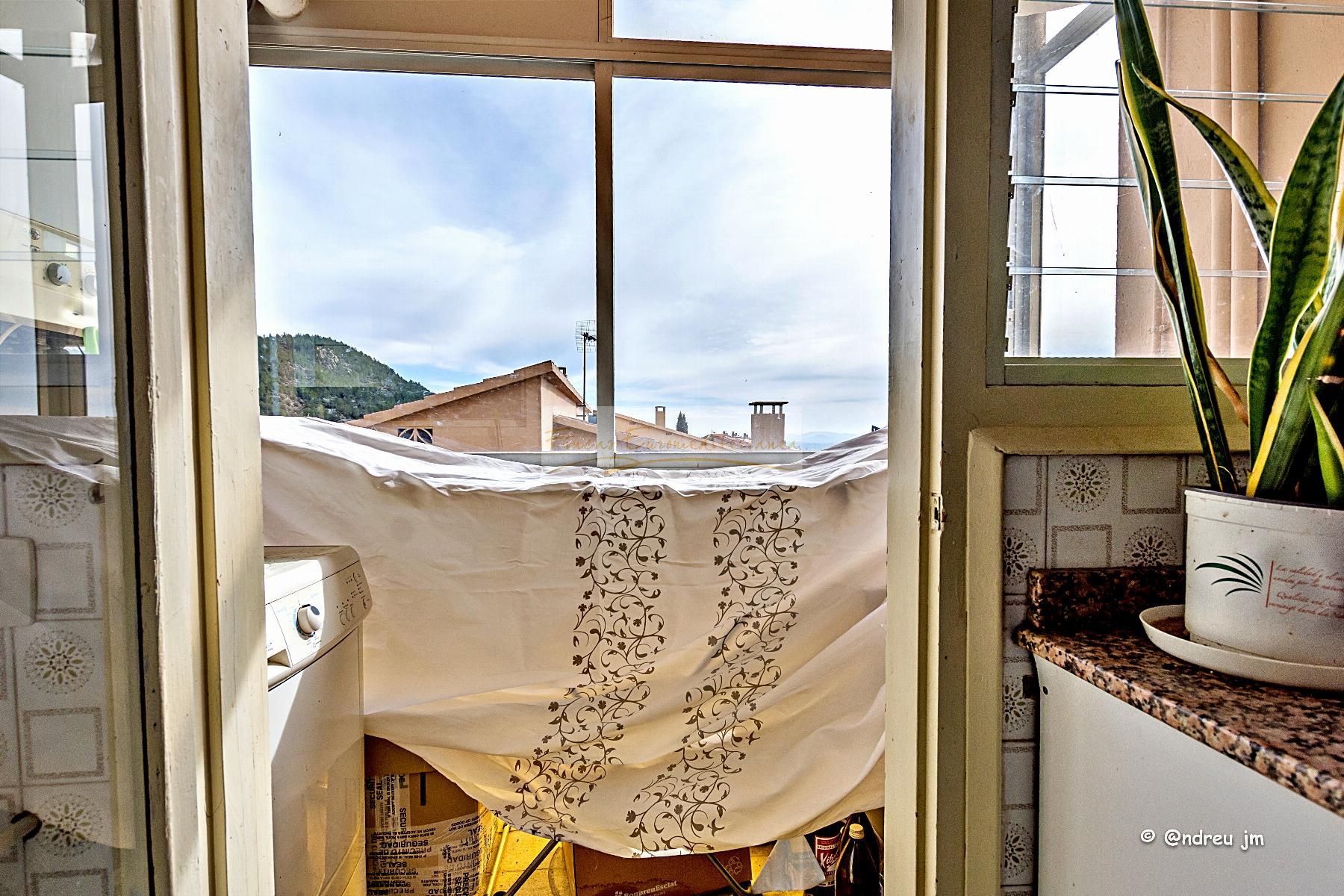 For sale of apartment in Collbató