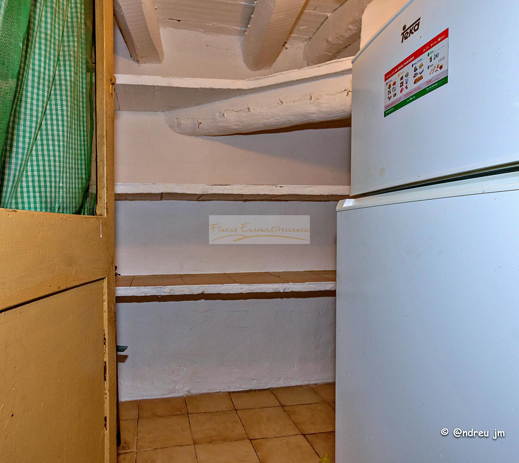 For sale of house in Montmaneu