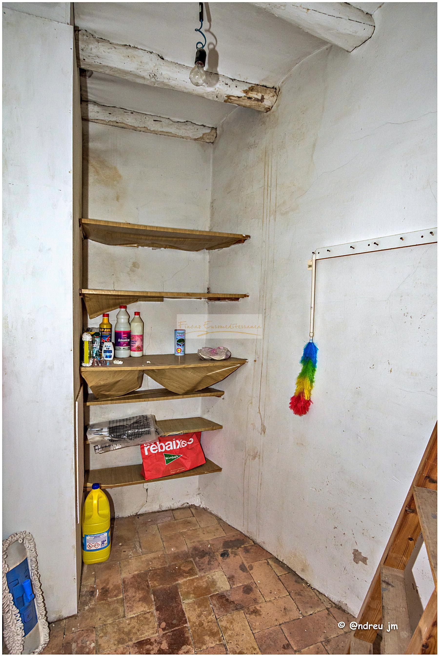 Venda de casa a Montmaneu