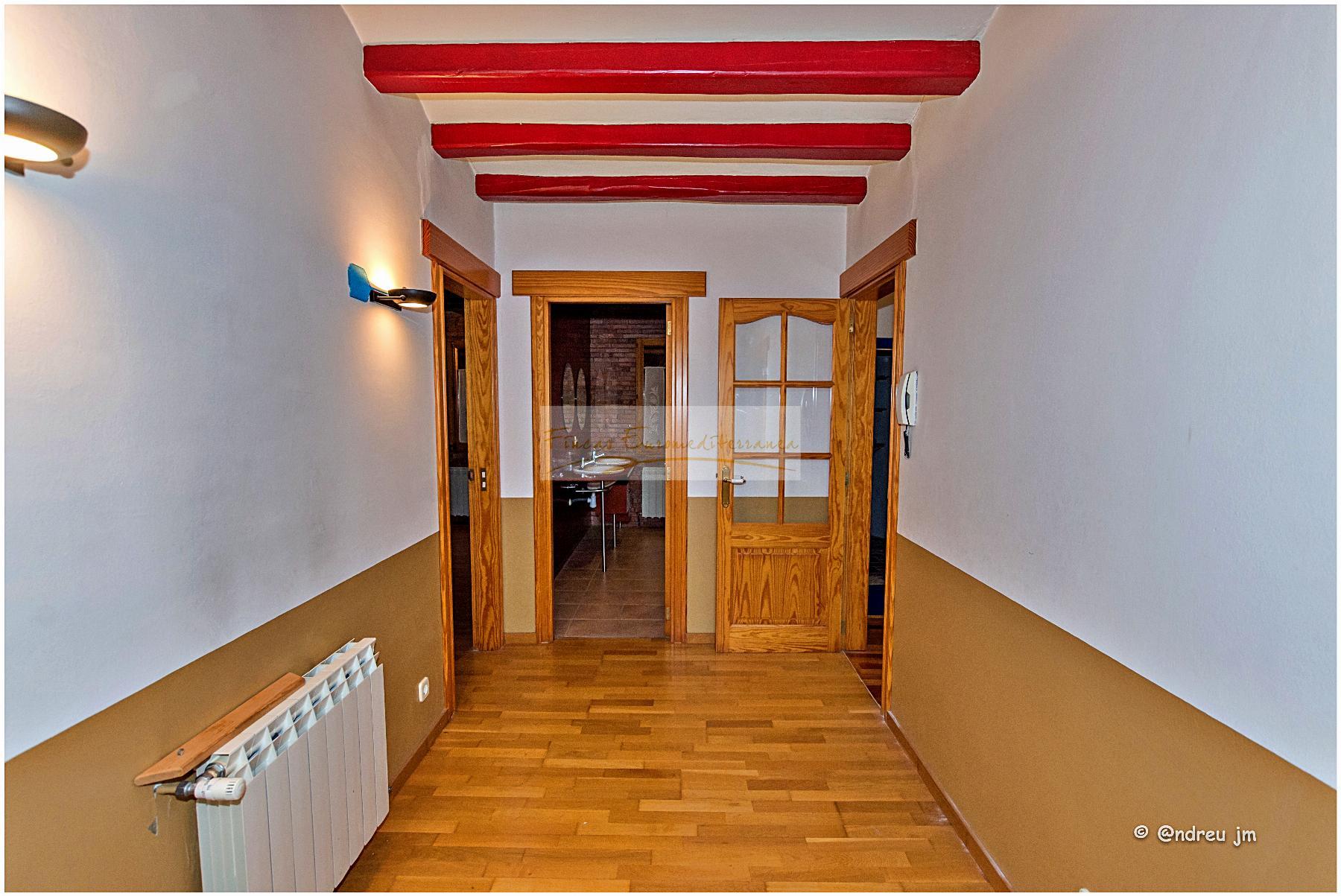 Venda de casa a Montmaneu